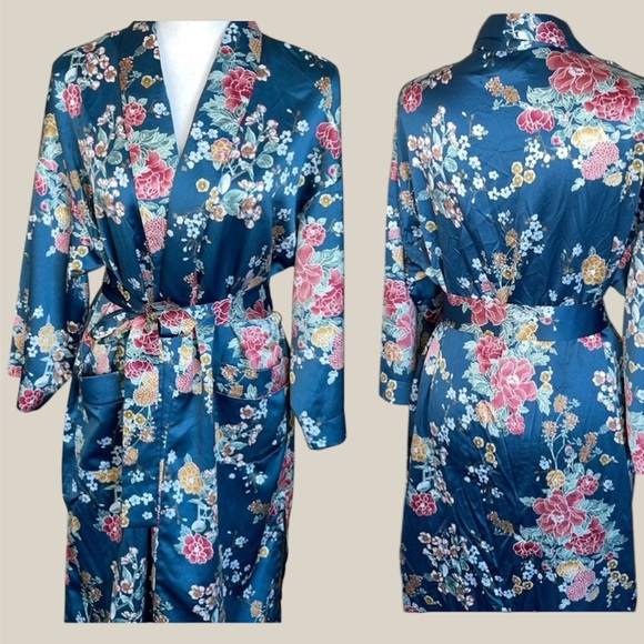 Mustard Seed Silky Blue Floral Kimono Short Robe Attached Belt Sexy Loungewear - Picture 2 of 13